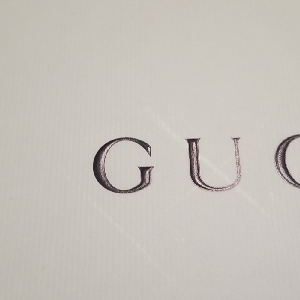 Authentic Gucci Gift Box - Picture 4 of 4